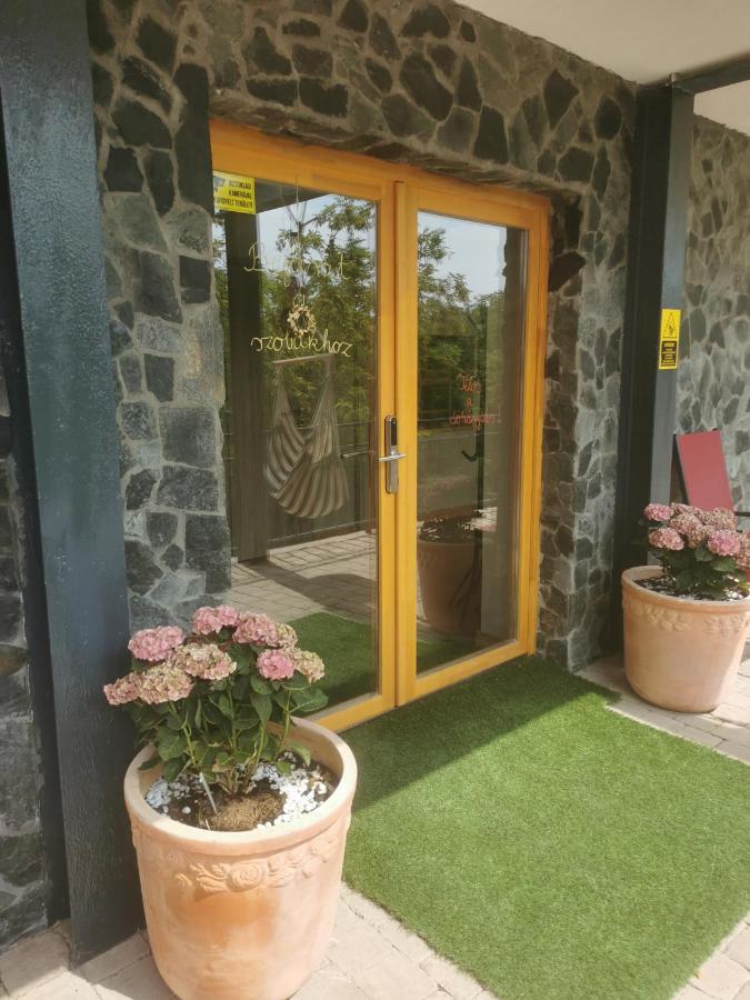 Illaberek Vendeghaz Hotel Sukoró Екстериор снимка