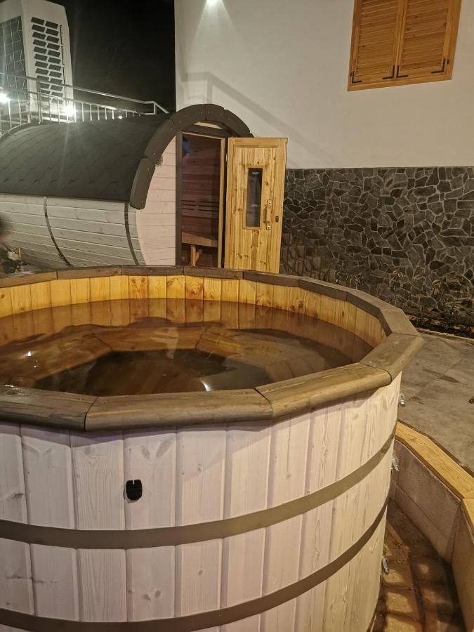 Illaberek Vendeghaz Hotel Sukoró Екстериор снимка