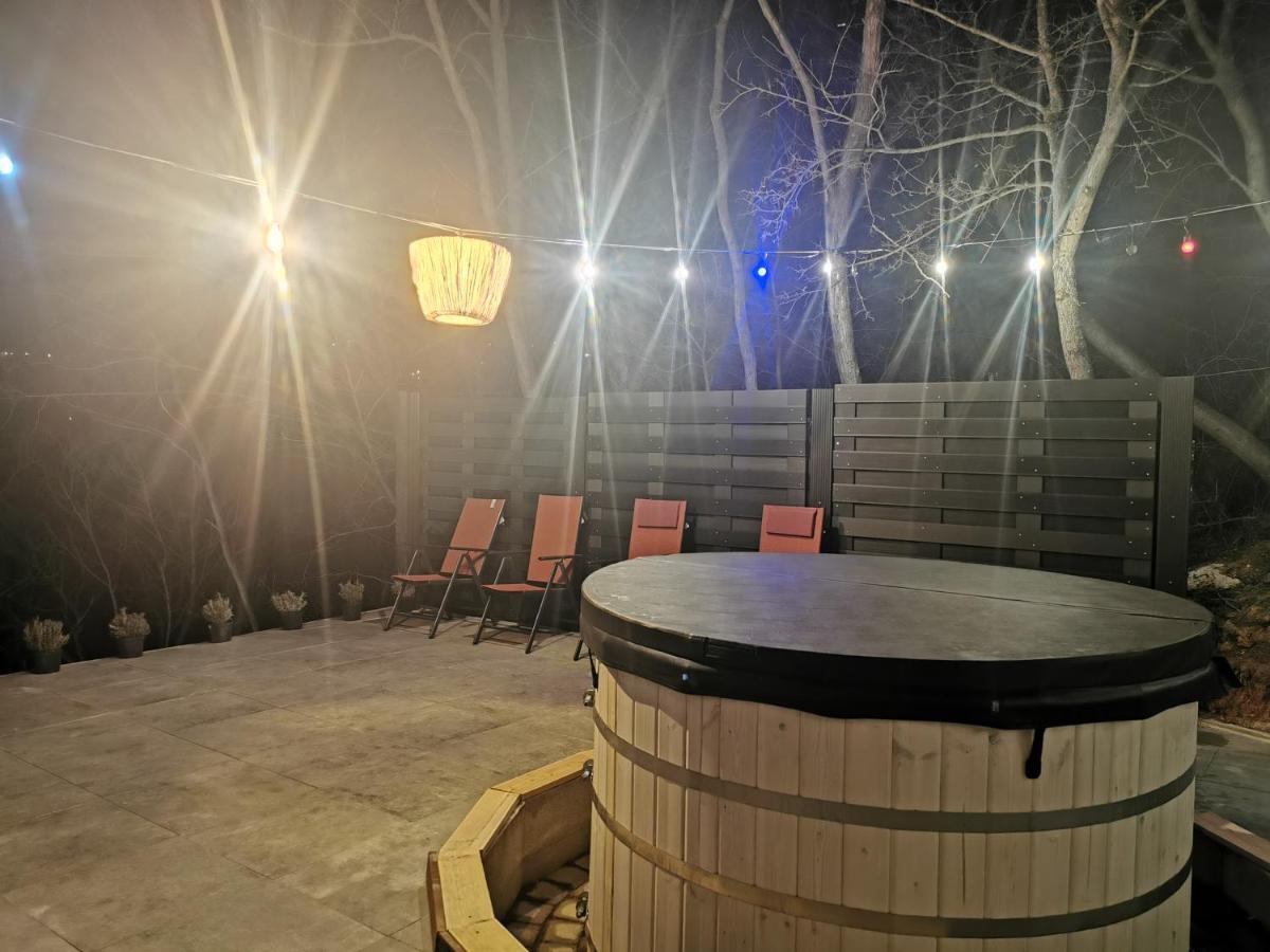 Illaberek Vendeghaz Hotel Sukoró Екстериор снимка