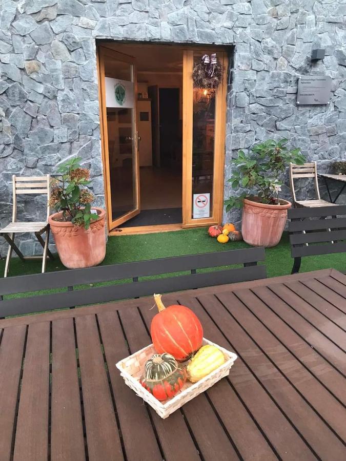 Illaberek Vendeghaz Hotel Sukoró Екстериор снимка