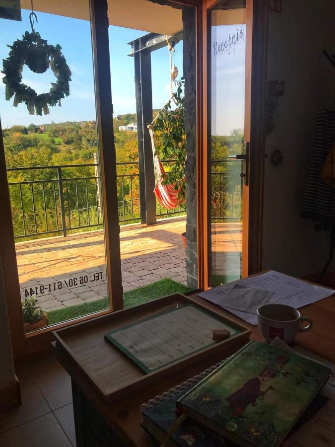 Illaberek Vendeghaz Hotel Sukoró Екстериор снимка